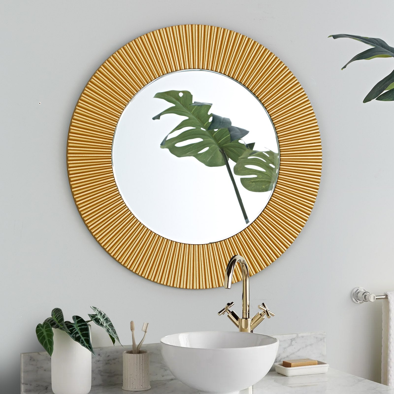 GD003 Round Gold Rivet Mirror