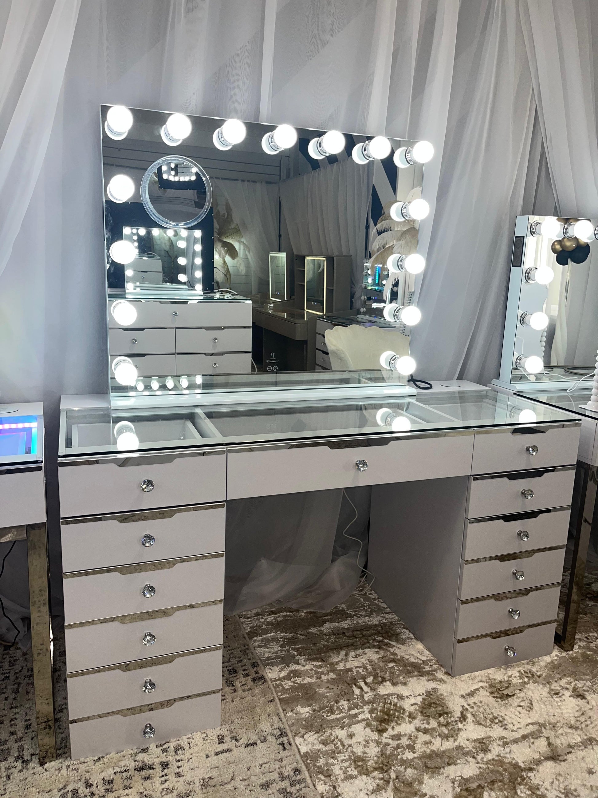 Glam Pro Max Hollywood Makeup Mirror with Bluetooth