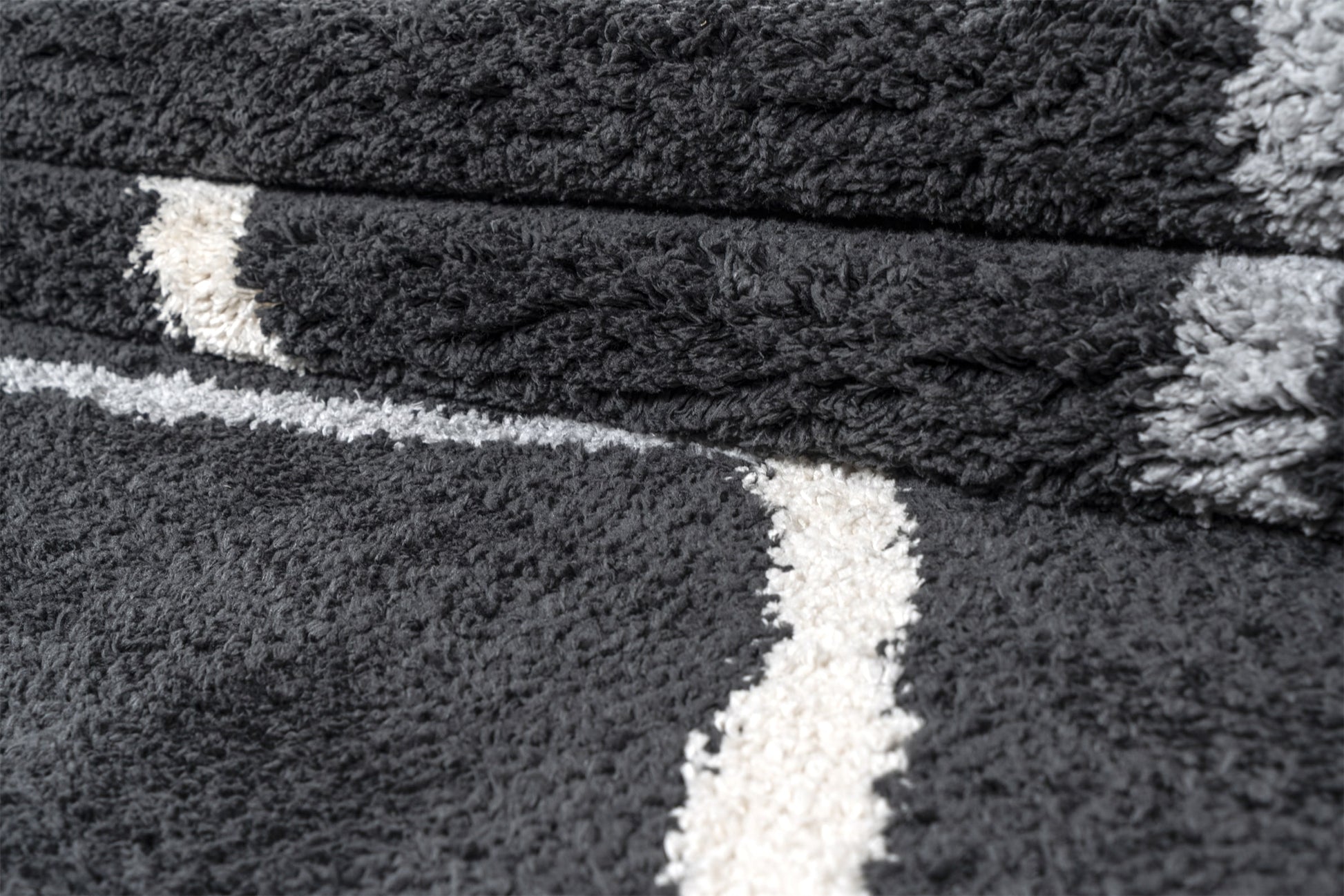 Cruz Rug - Black