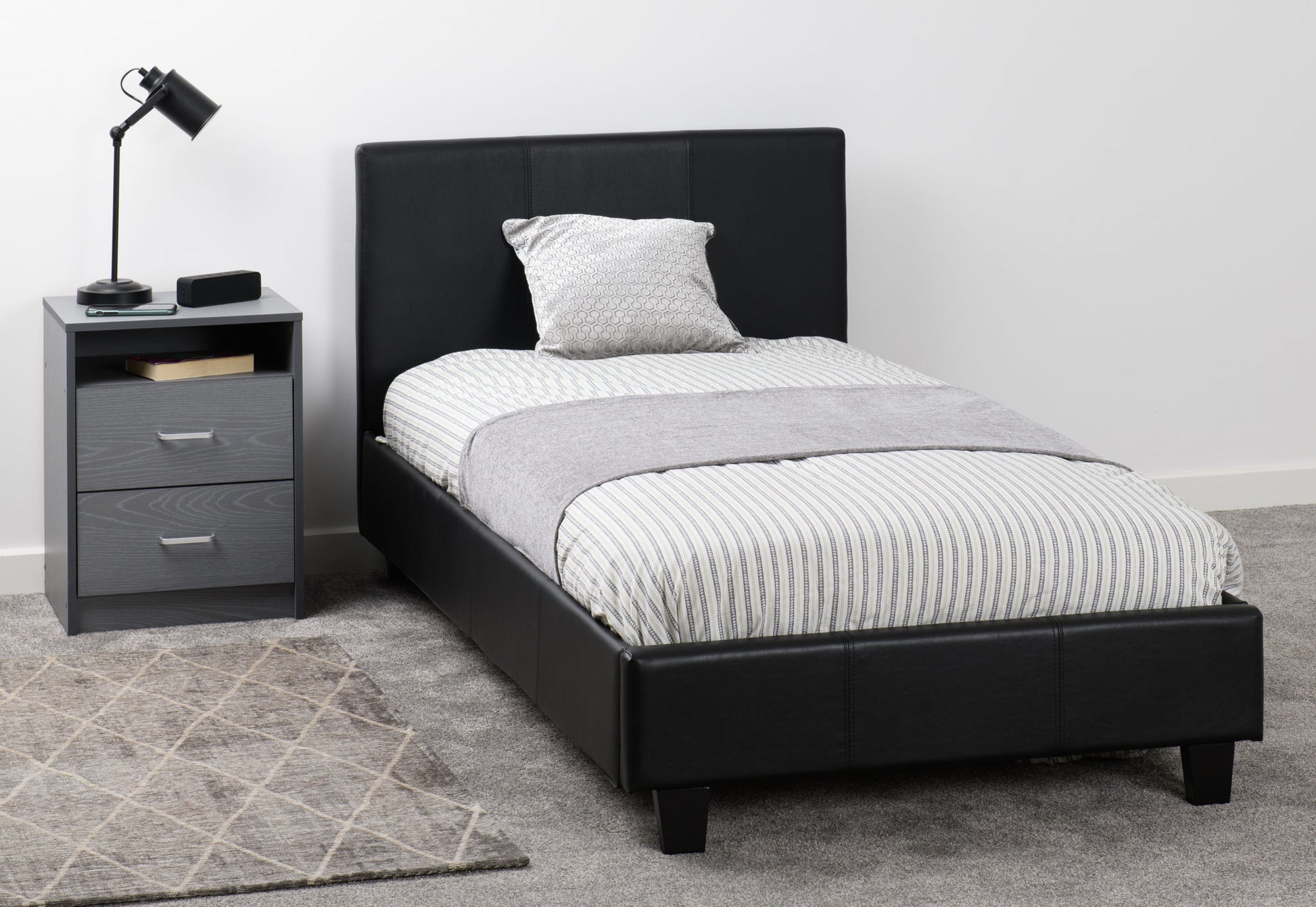 PRADO-3-BED-BLACK-PU-2020-200-201-030-08-scaled.jpg