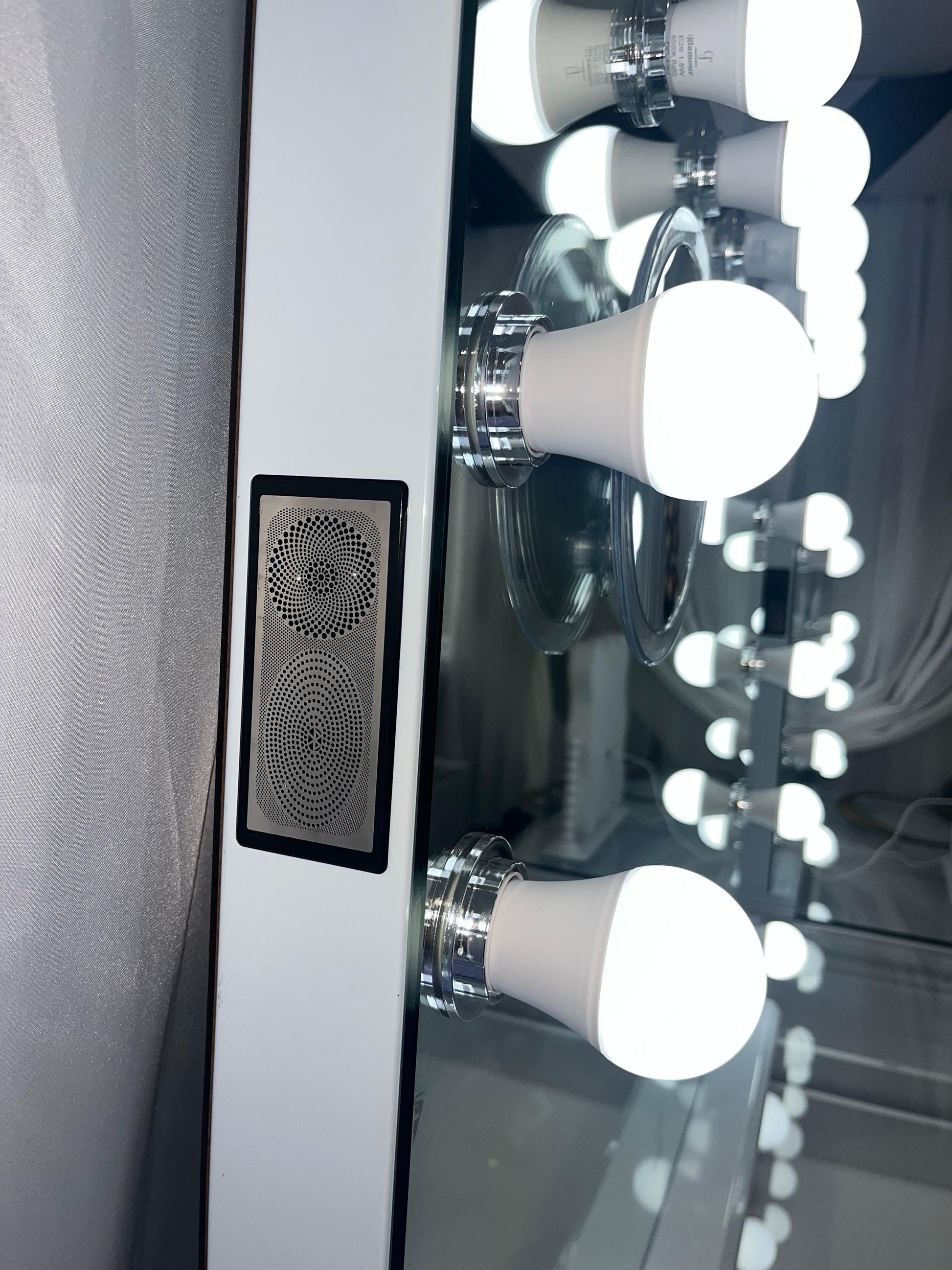 Glam Pro Max Hollywood Makeup Mirror with Bluetooth