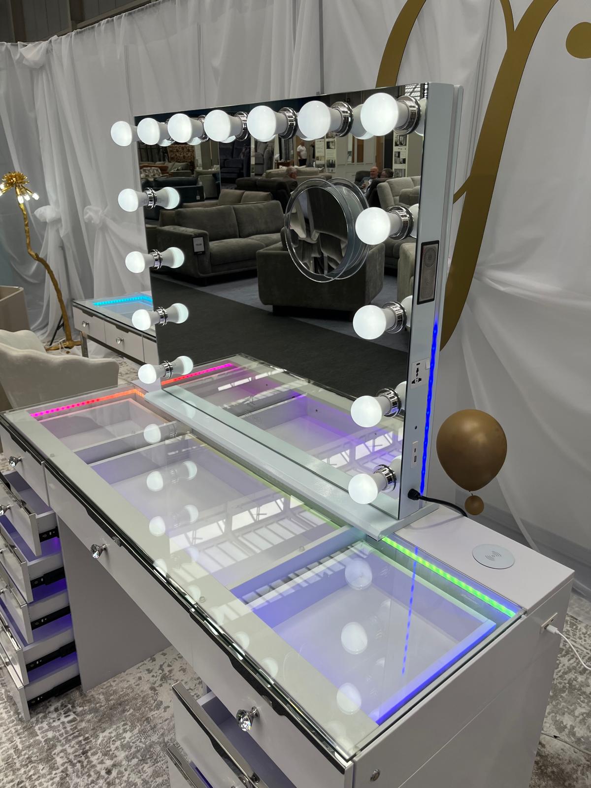 Glam Pro Max Hollywood Makeup Mirror with Bluetooth