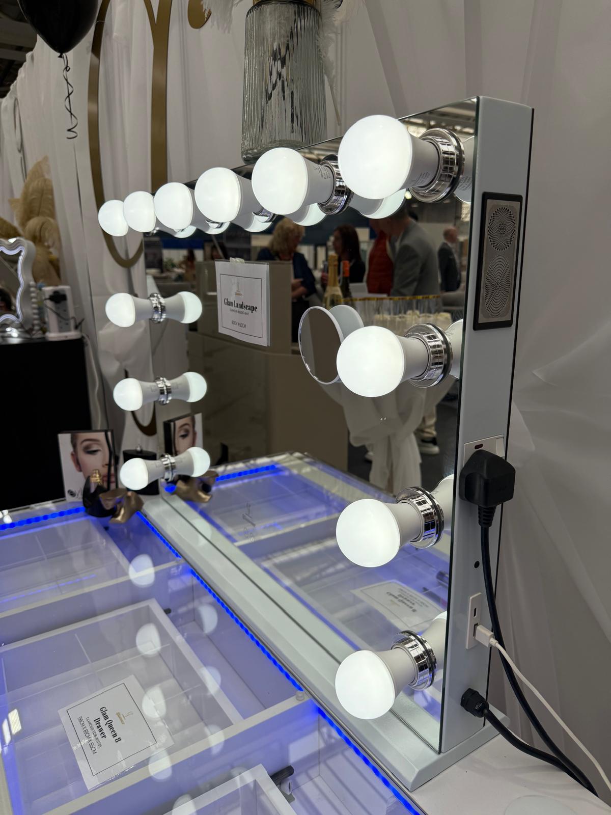 Glam Landscape Hollywood Makeup Mirror with Bluetooth