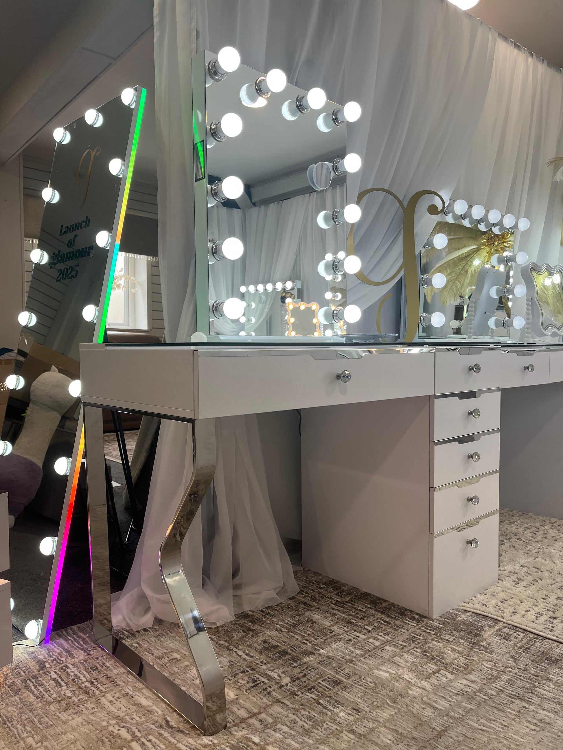 Glam 6 Drawer Vanity Table with Rainbow LED Lights