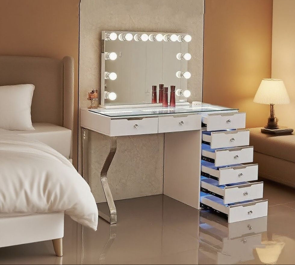 Glam 8 Drawer Vanity Table