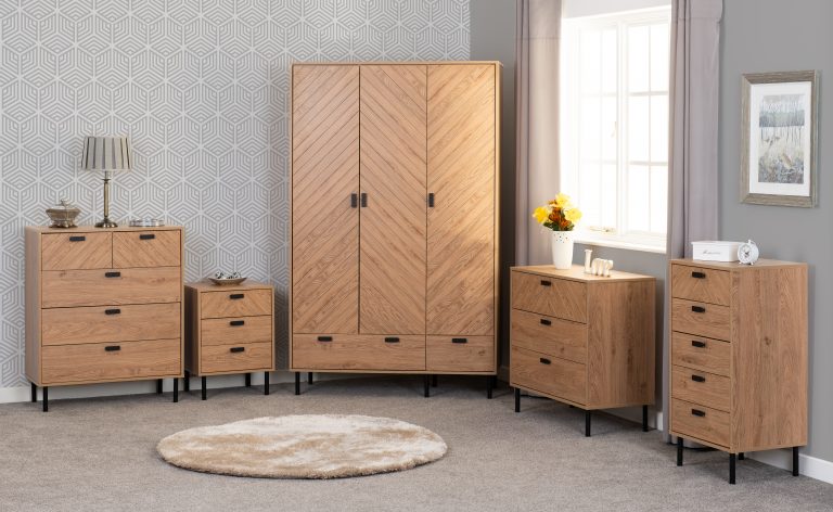 Leon 3+2 Chest Of Drawers  - Medium Oak Effect