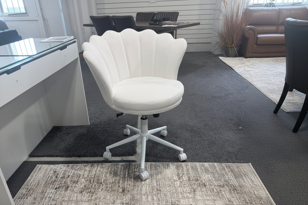 Shell Bedroom Chair