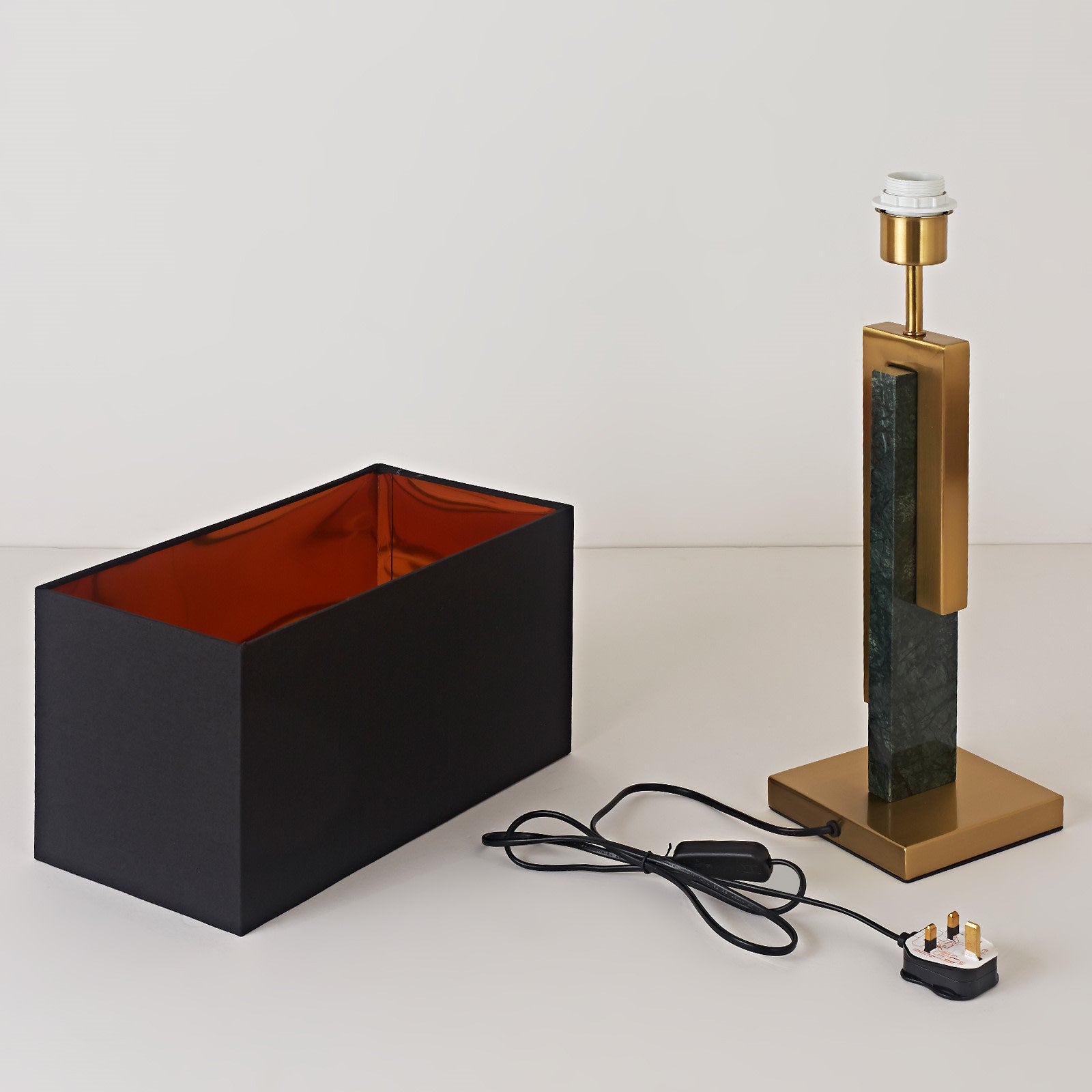 T209018W Lamp