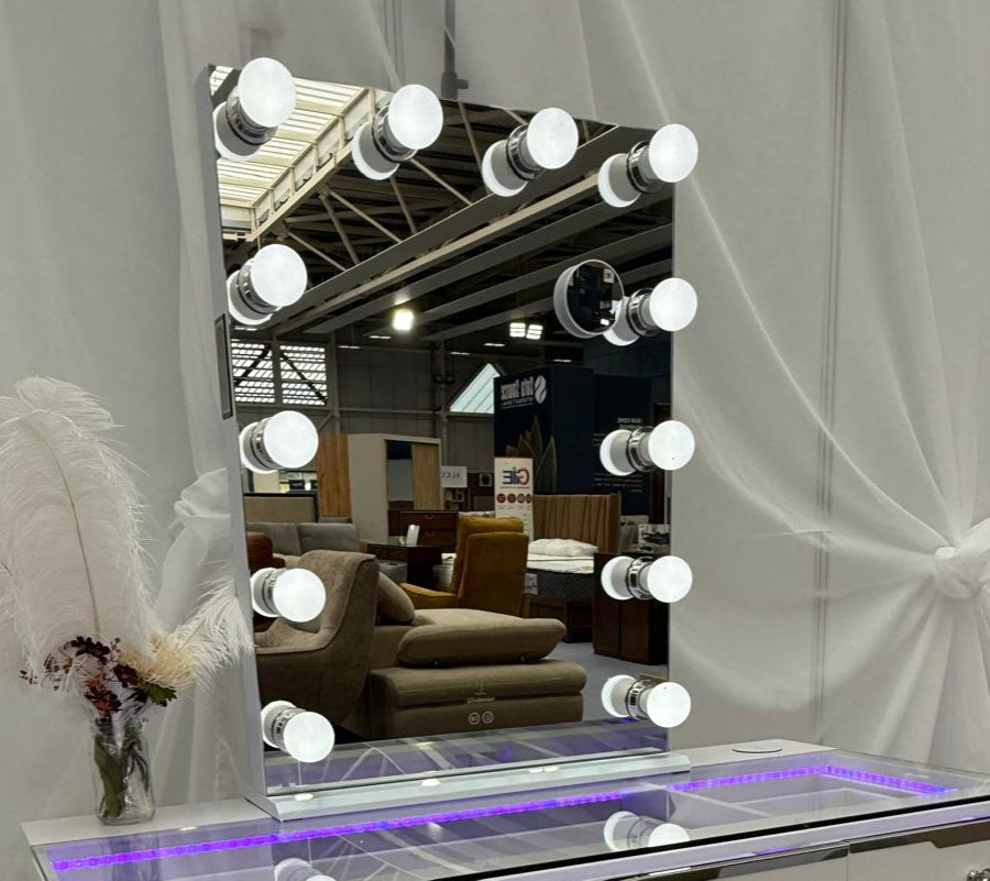 Glam Portrait Hollywood Makeup Mirror with Bluetooth