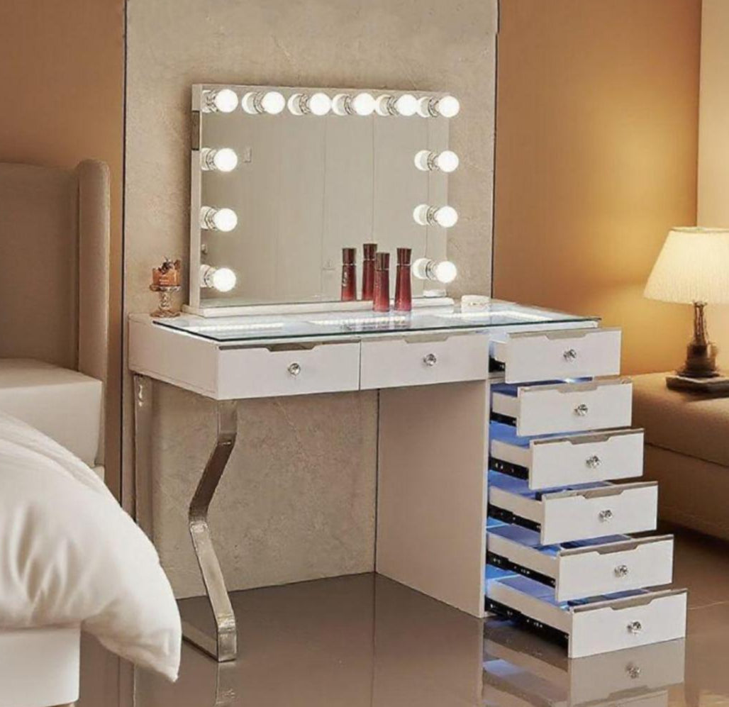 Glam Landscape Hollywood Makeup Mirror with Bluetooth