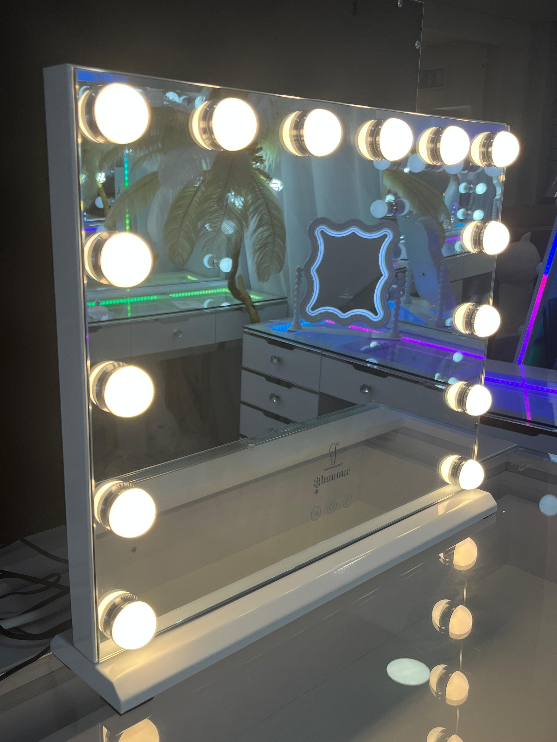 Glow Luminux 15 Hollywood Makeup Mirror