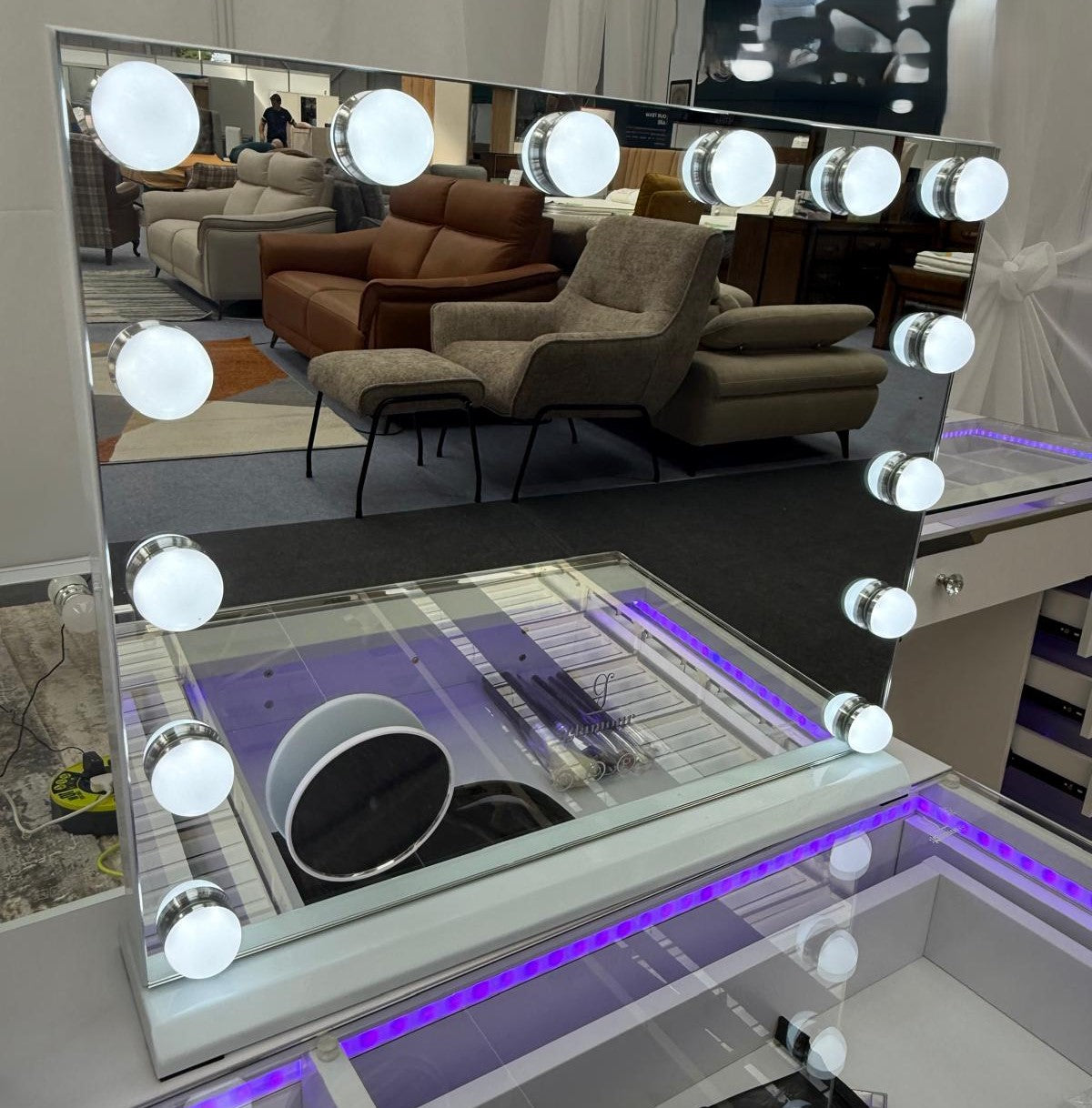 Glow Luminux 15 Hollywood Makeup Mirror