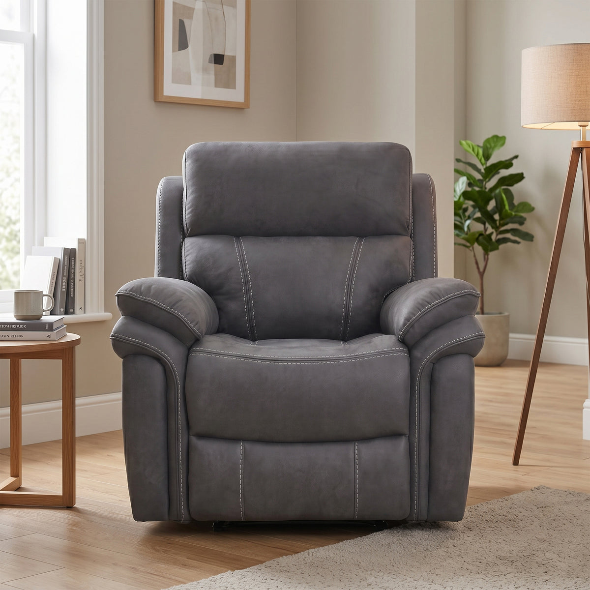 Richmond electric armchair in Charcoal Leather Air, living room view 2