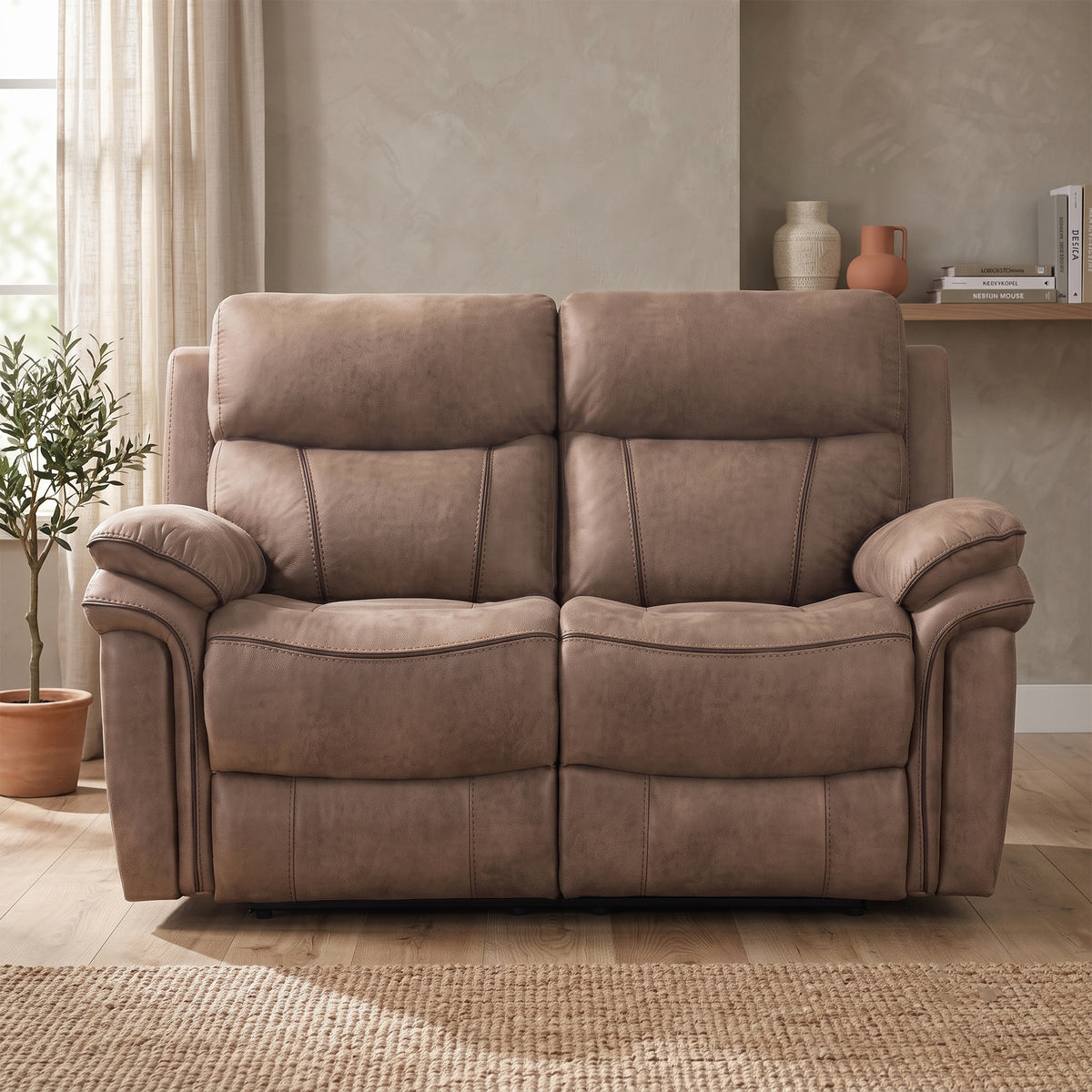 Richmond electric 2 seater sofa in Sahara Leather Air, living room view 2