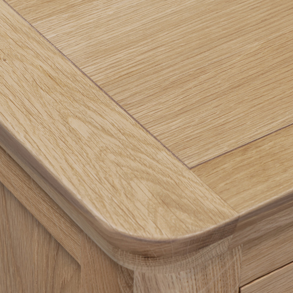 Treviso Oak Tall 5 Drawer Chest, curved top detail