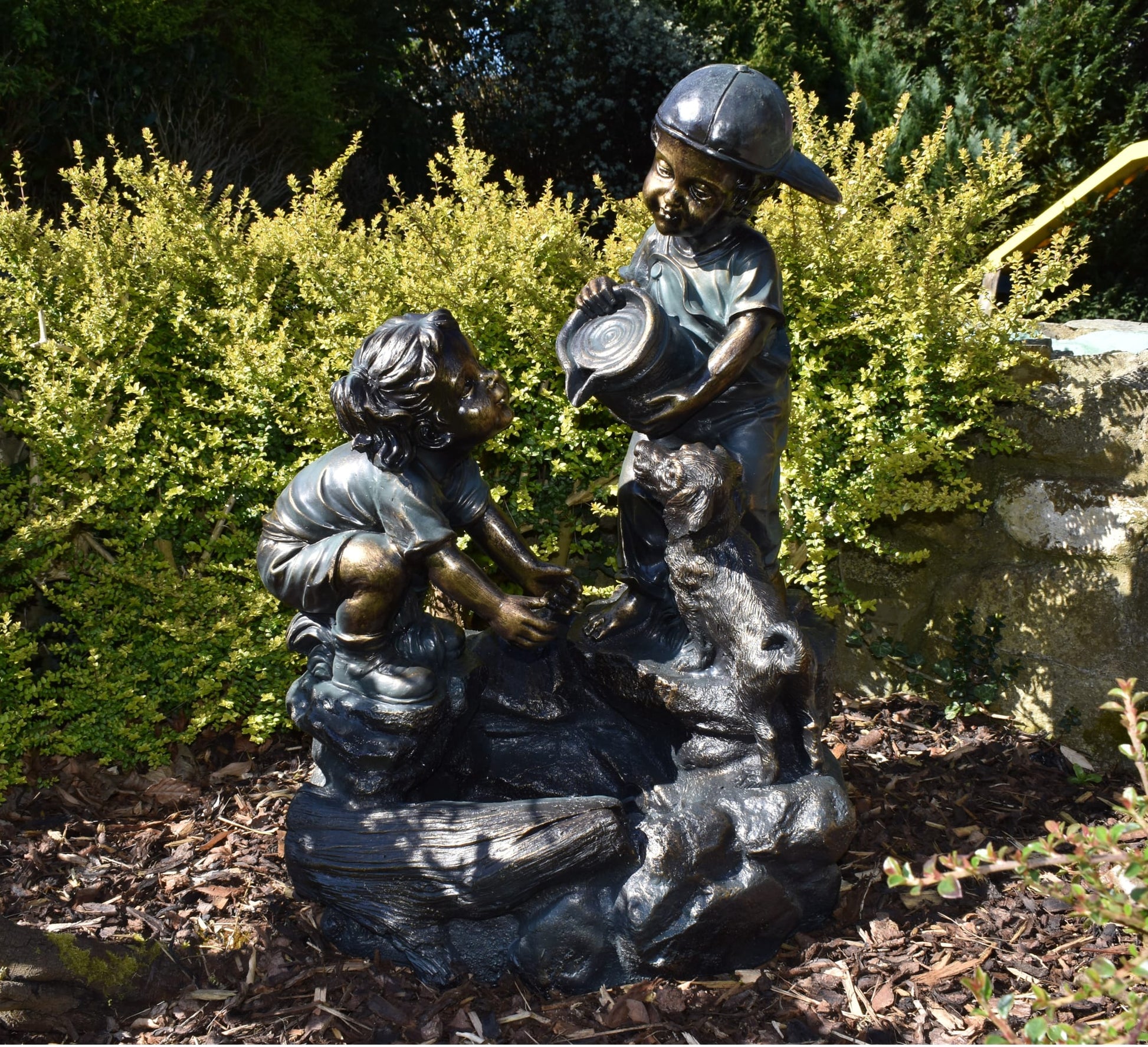 E034 -Boy And Girl Decorative Fountain Garden Statue