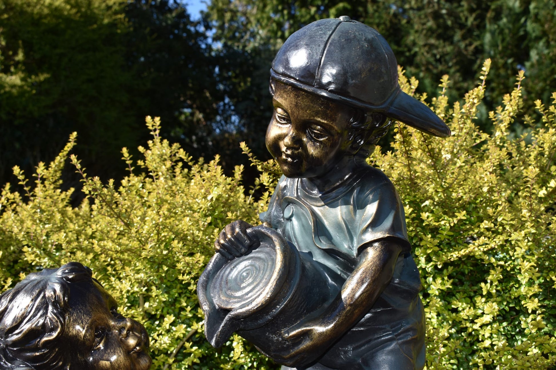 E034 -Boy And Girl Decorative Fountain Garden Statue