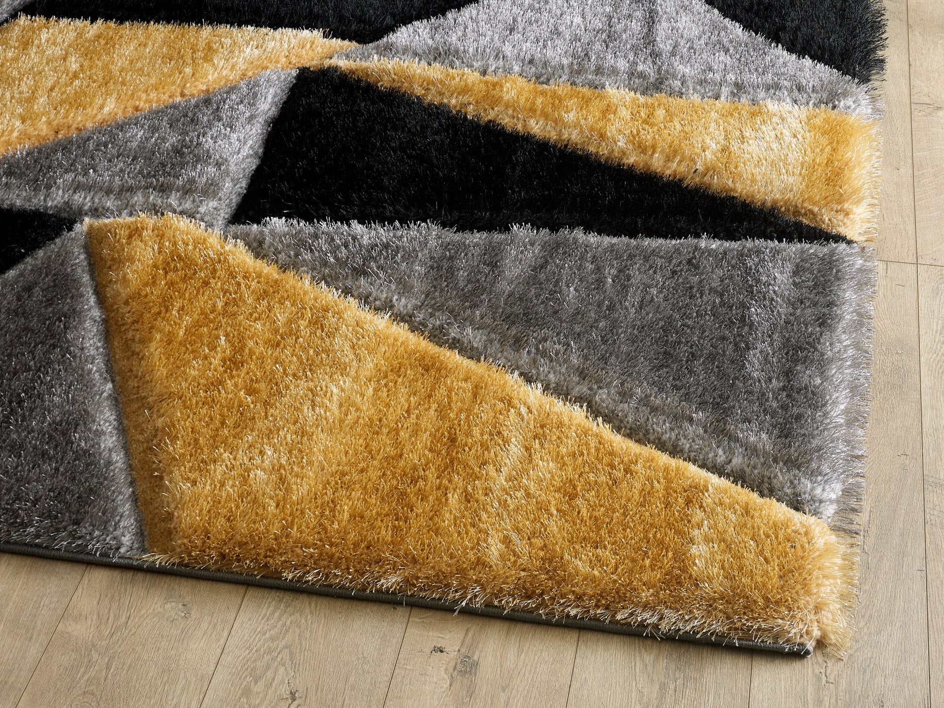 Pluton Rug - Grey Gold