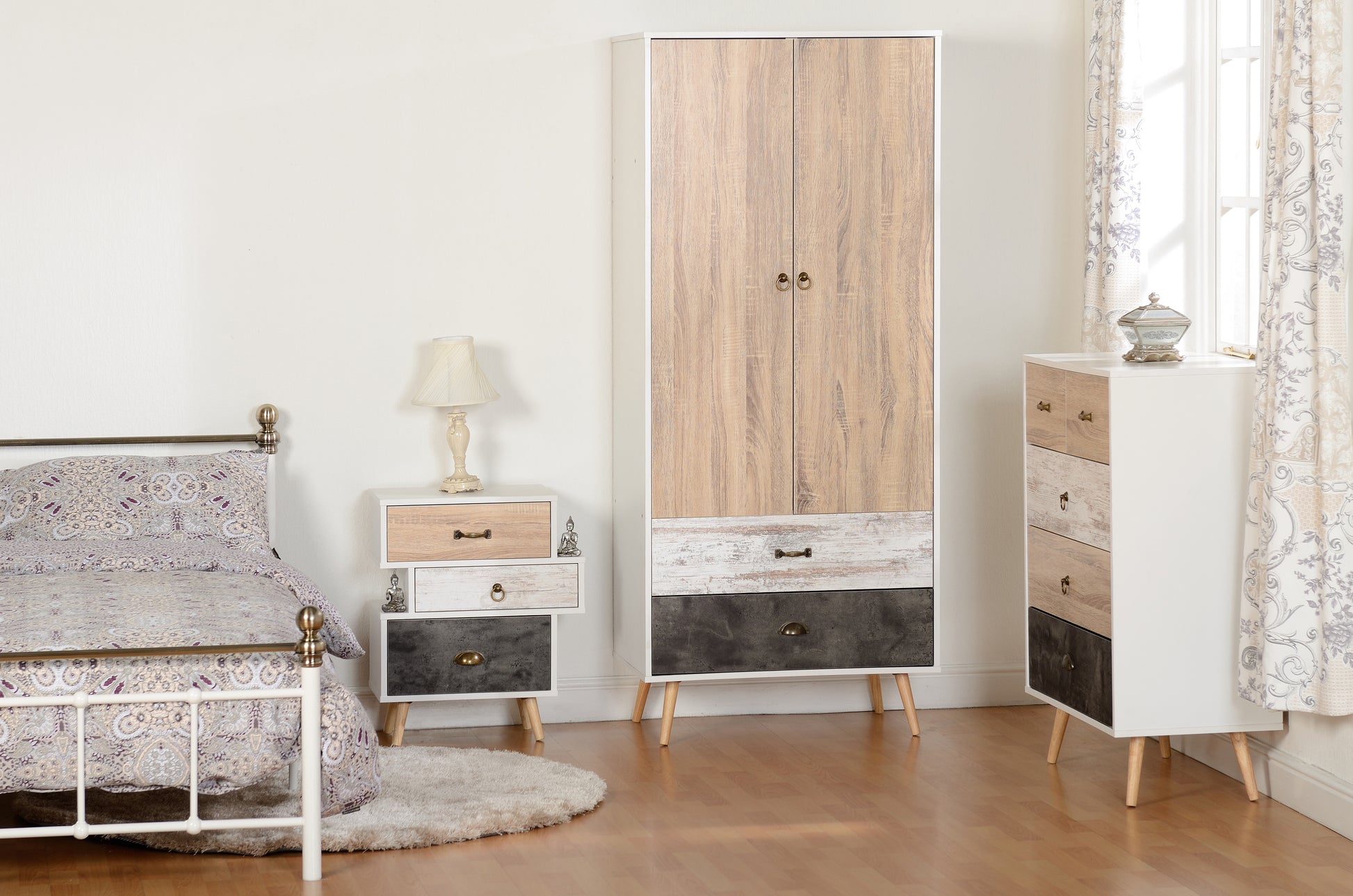 NORDIC-3-DRAWER-BEDSIDE-WHITEDISTRESSED-EFFECT-2019-03-100-103-055.jpg